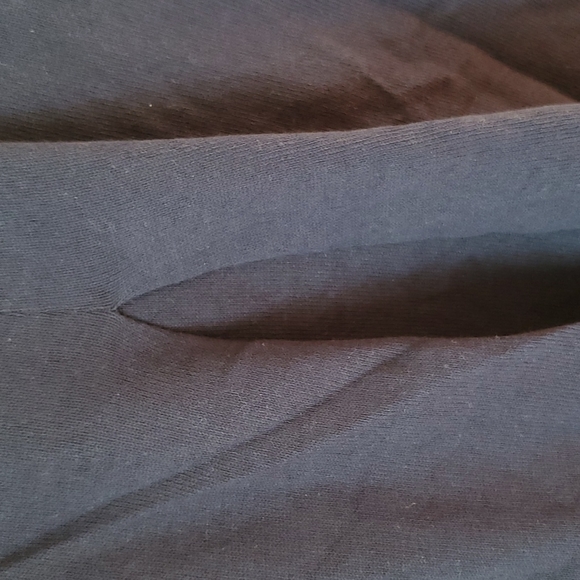 1901 Navy Short Sleeve T-shirt with a Grograin Red Stripe at the hem - Picture 5 of 7